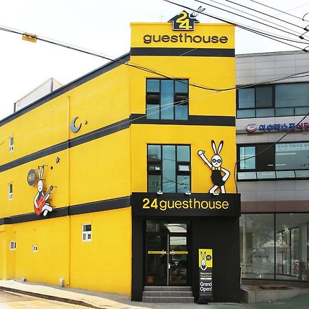 24 Guesthouse Yeosu Exterior photo