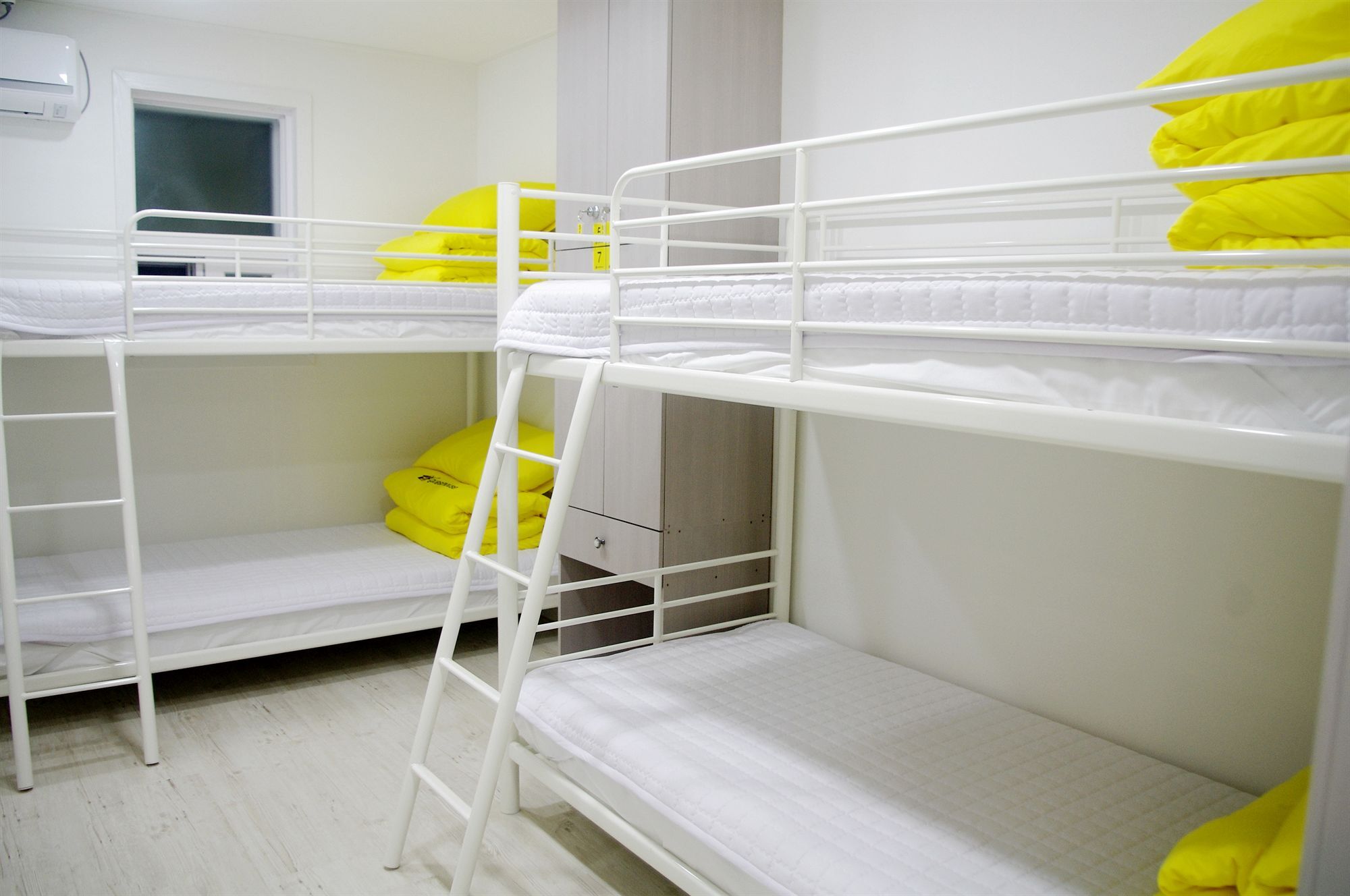 24 Guesthouse Yeosu Exterior photo